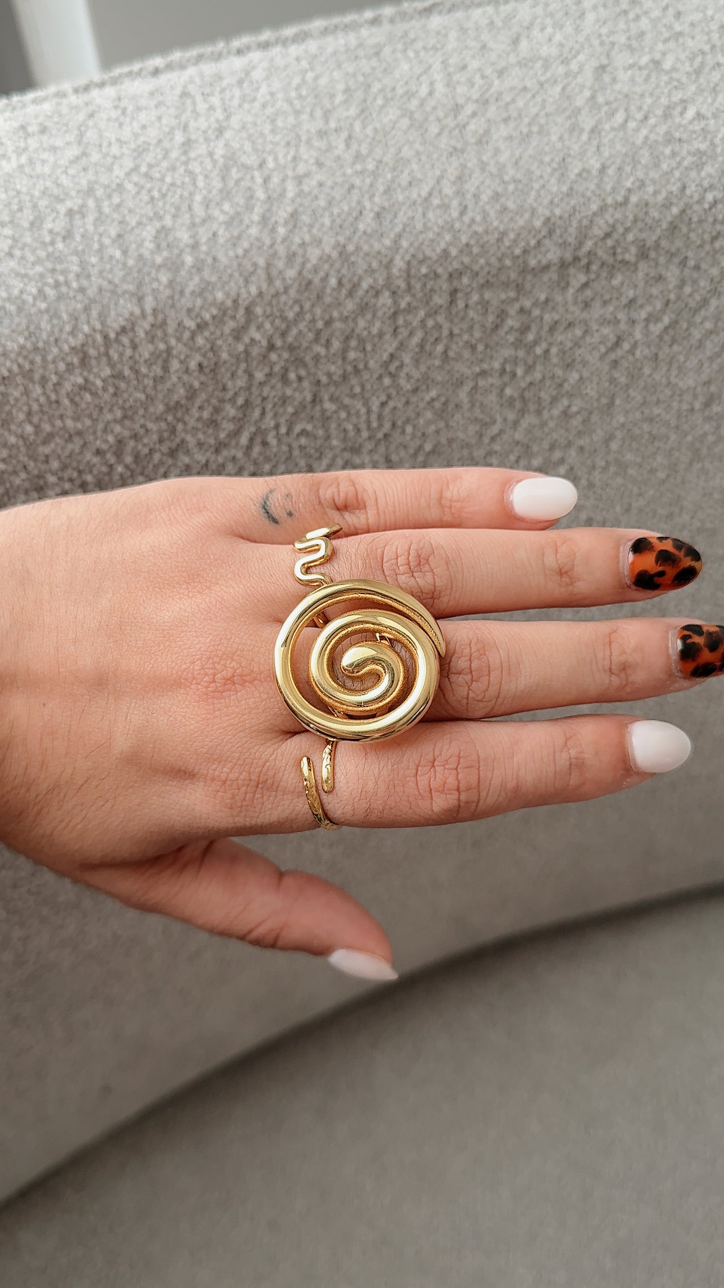 wave adjustable ring